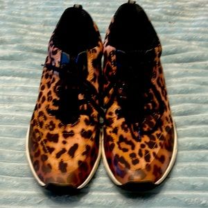 Women’s Vionic Leopard Print Sneakers.